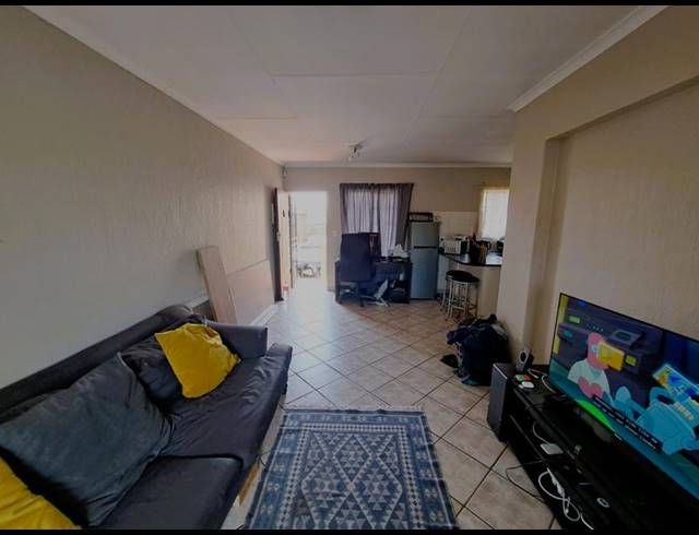 2 BEDROOM APARTMENT FOR SALE IN HIGHVELD